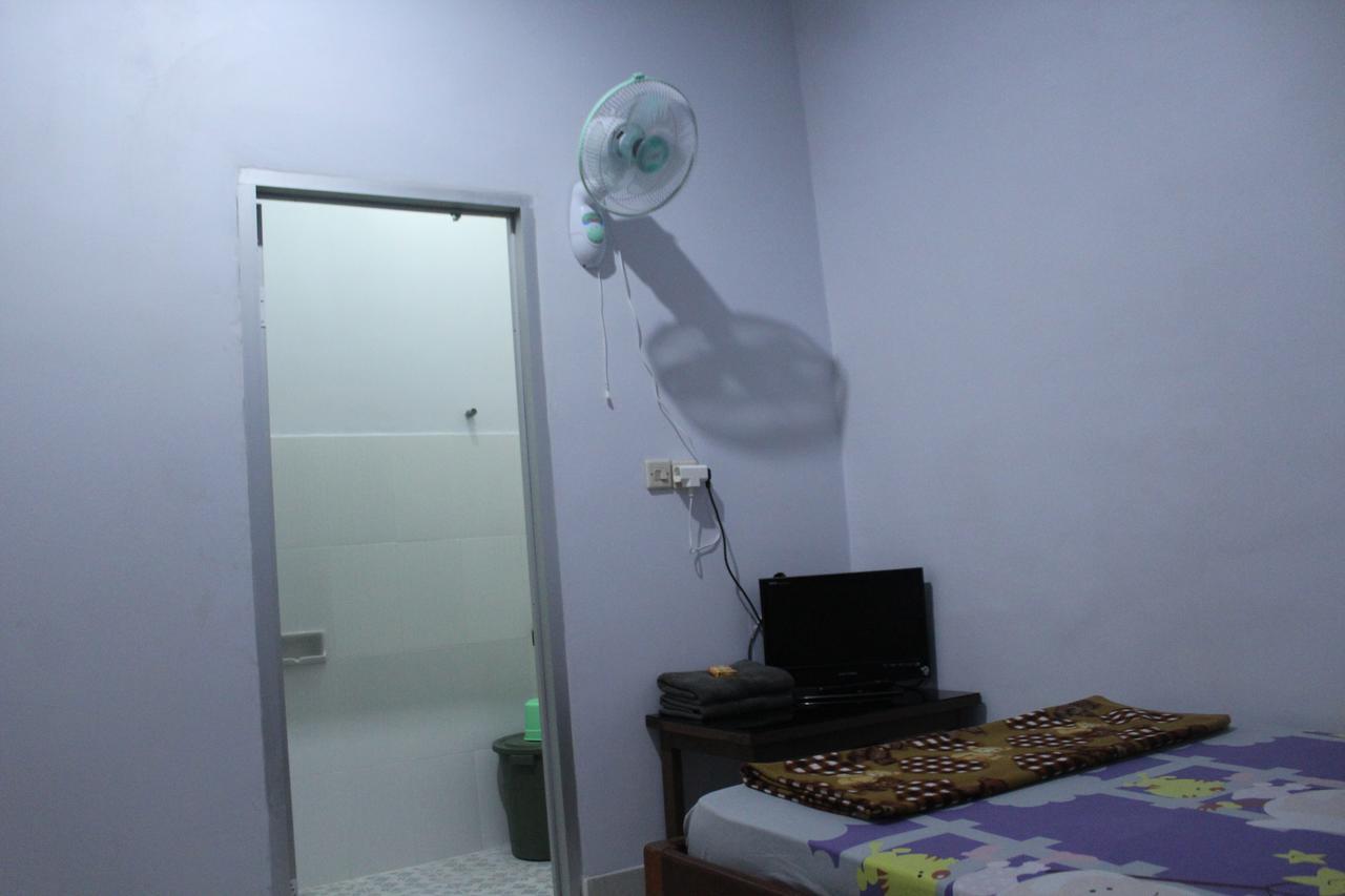 Penginapan Artha Praya Exterior photo